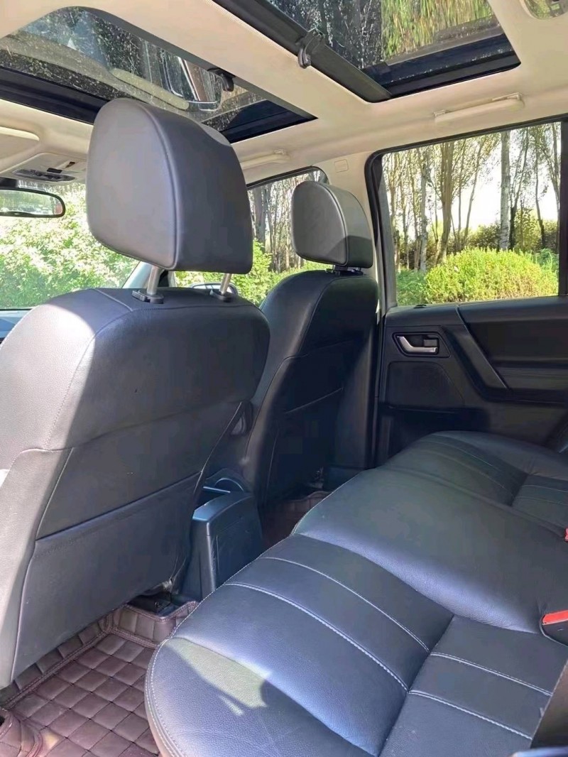 沈阳14年路虎神行者5