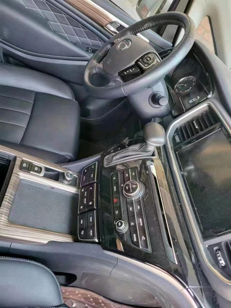 保定19年传祺M85