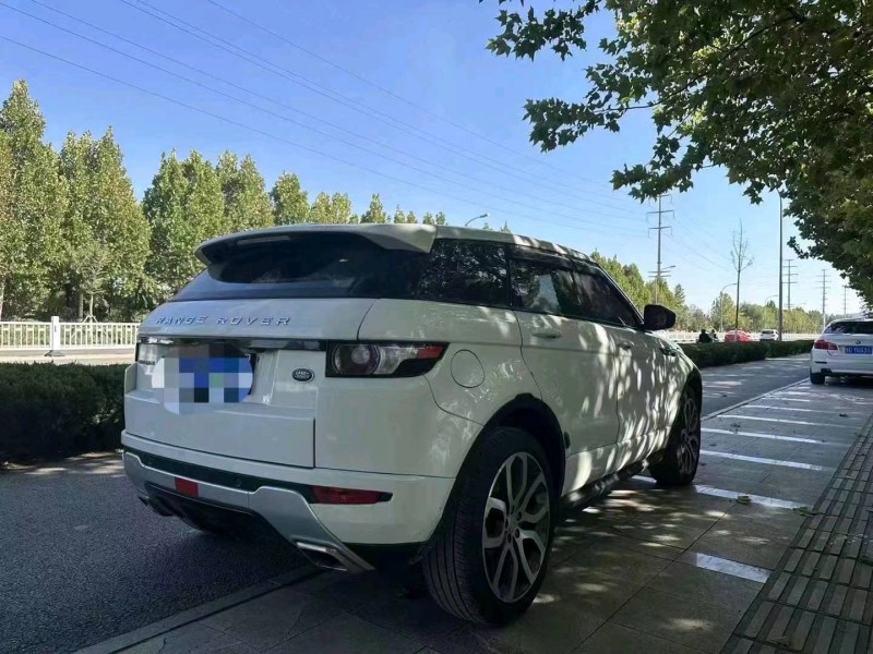 枣庄14年路虎极光3