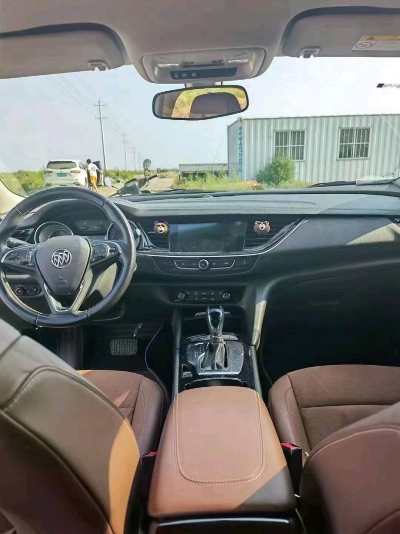 宜春18年别克君威5