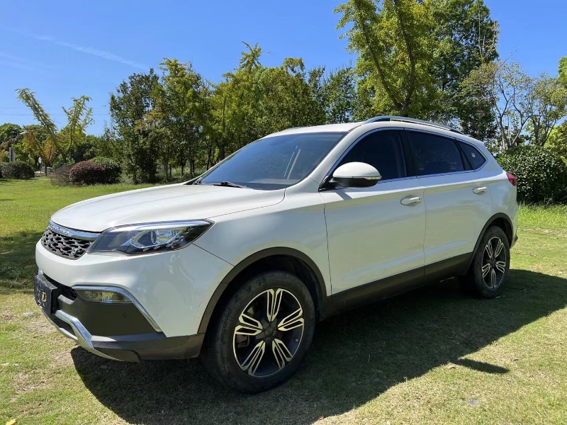 泰州19年獵豹汽車CS103
