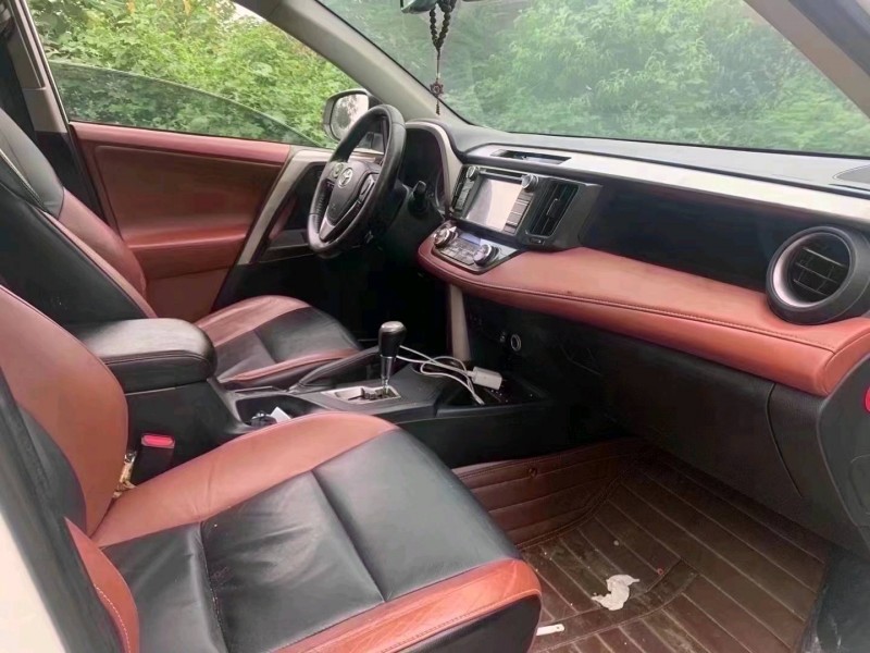 北京14年丰田RAV4荣放5