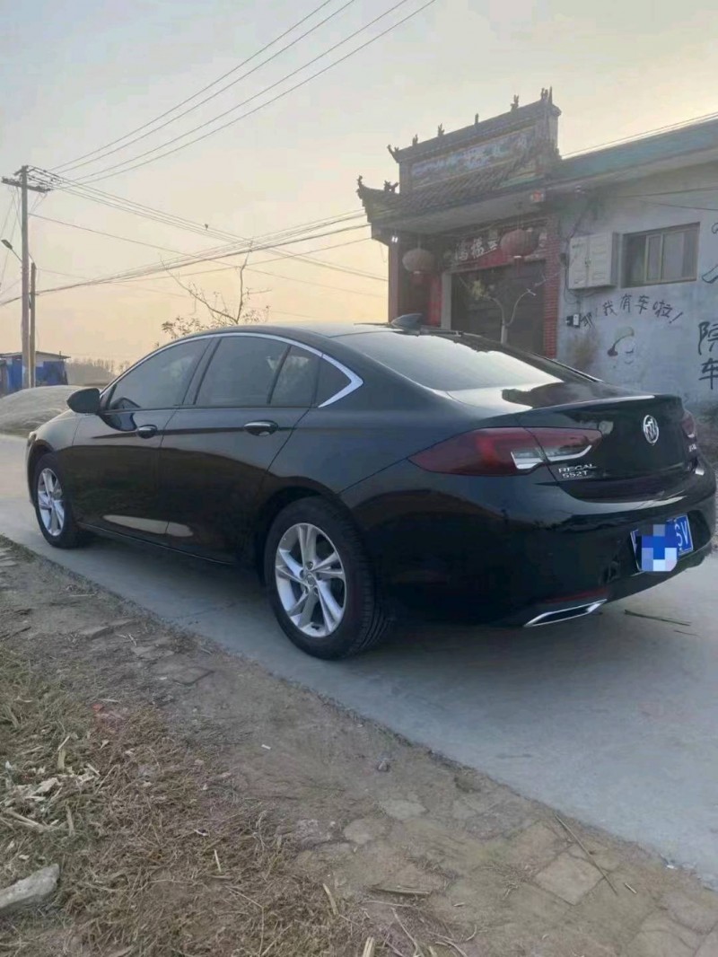 北京21年别克君威6