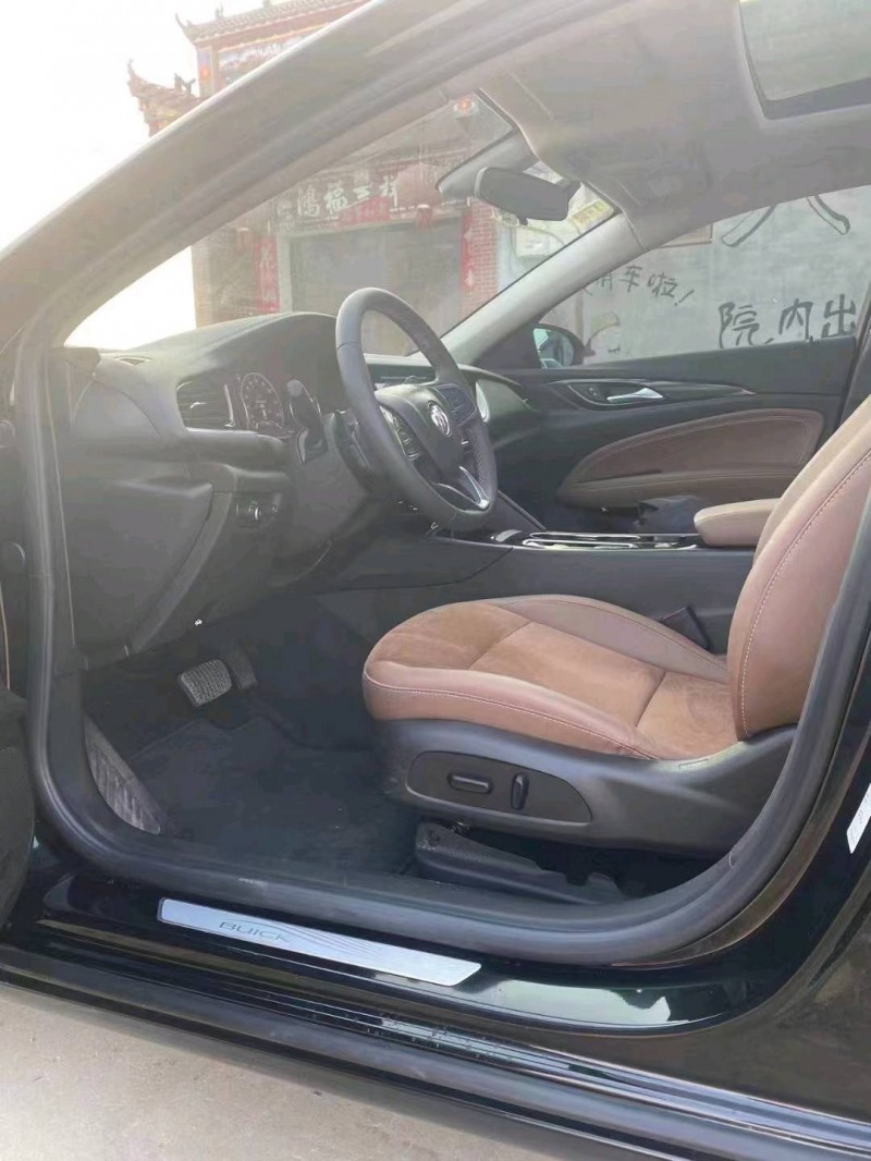 北京21年别克君威8