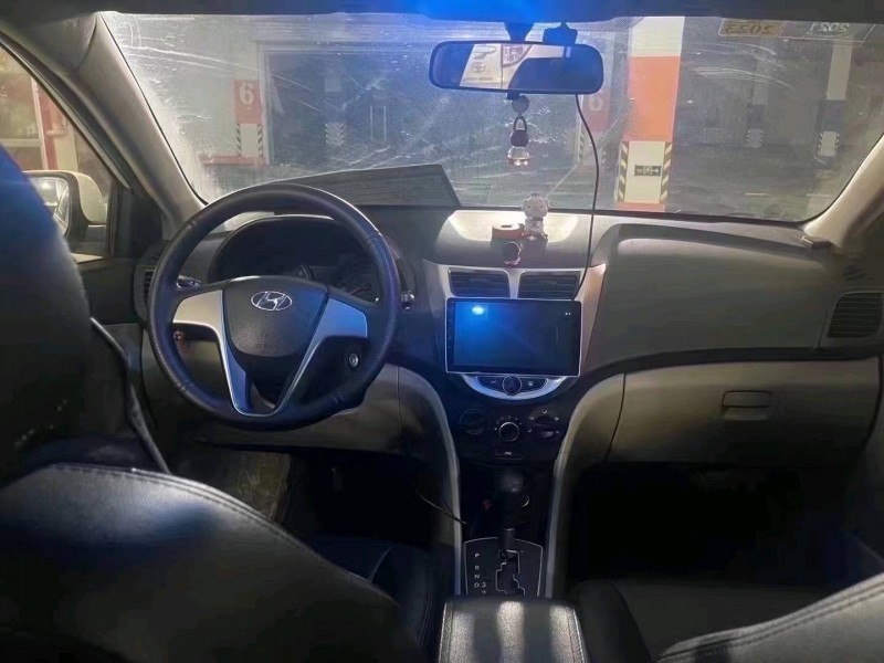 北京17年现代瑞纳9