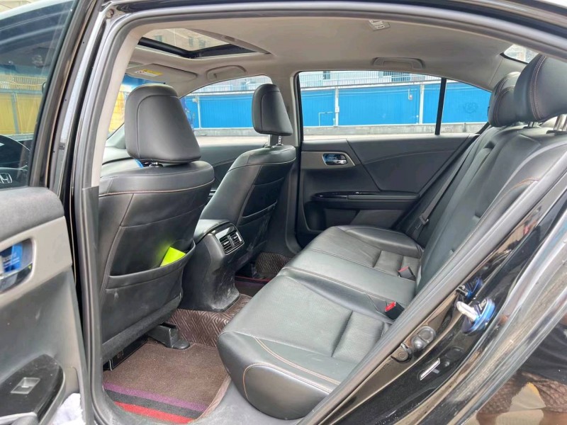 广州17年本田雅阁7