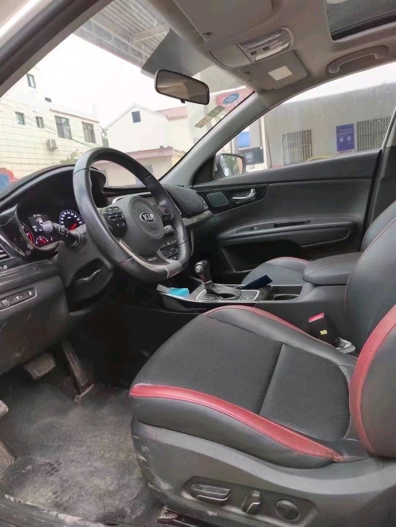 北京18年起亚凯绅7