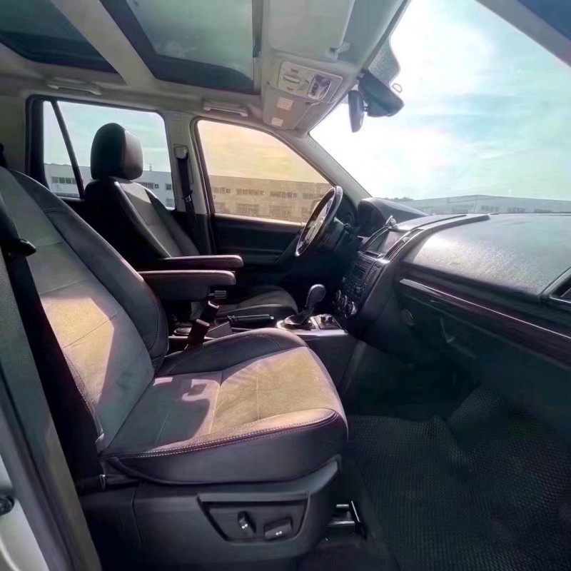 北京12年路虎神行者3