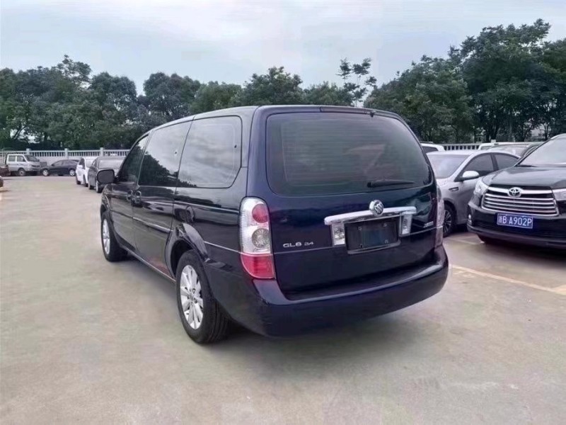 北京14年别克GL82