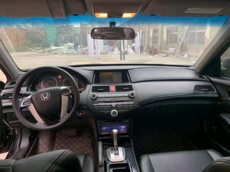 北京13年宝马6系6