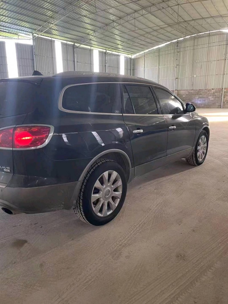 东营10年别克昂科雷5