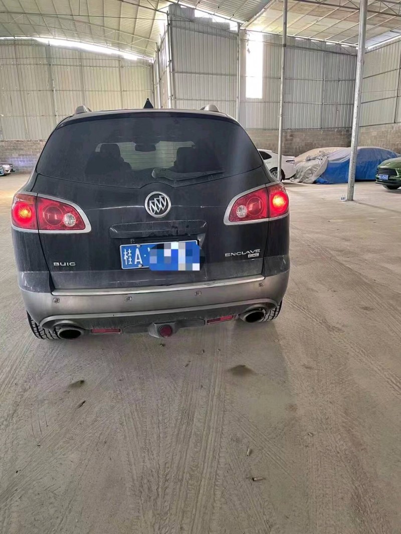 东营10年别克昂科雷4