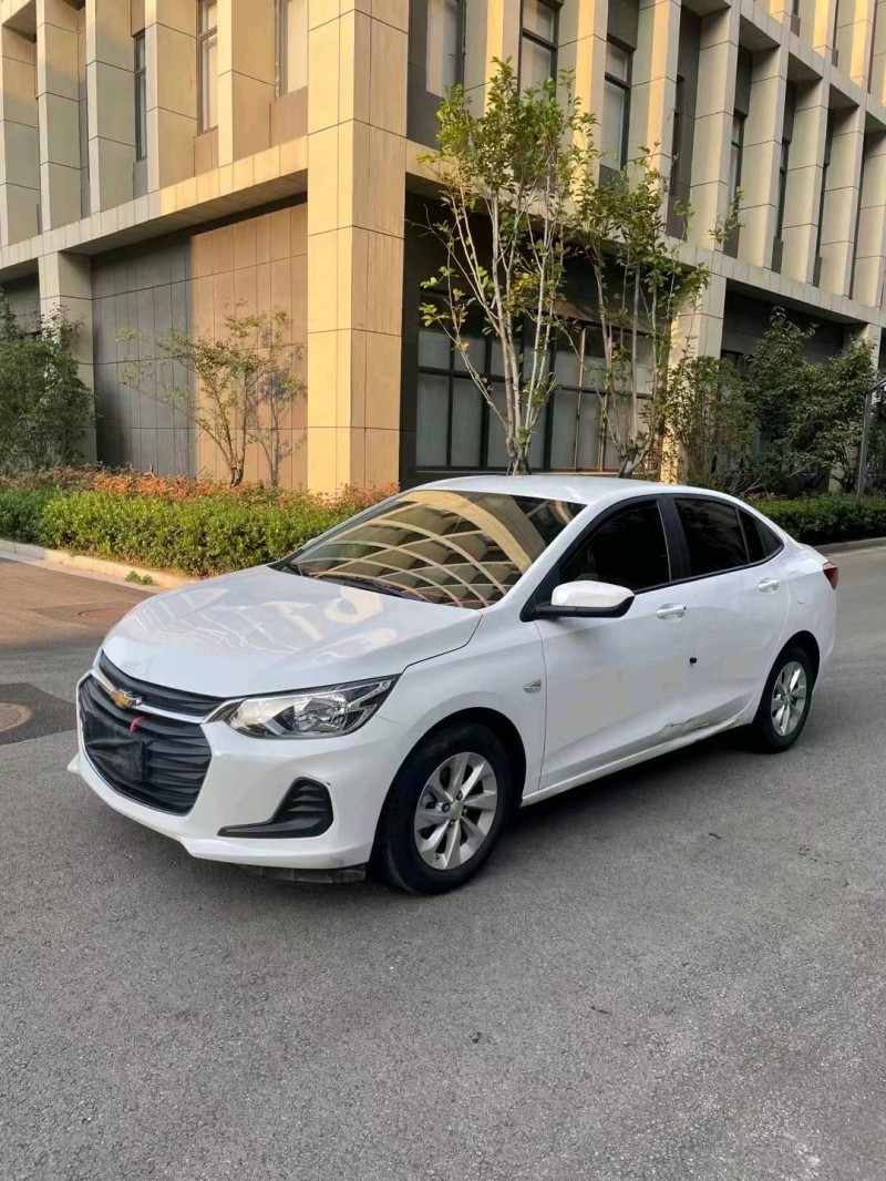 徐州22年雪佛兰科沃兹2