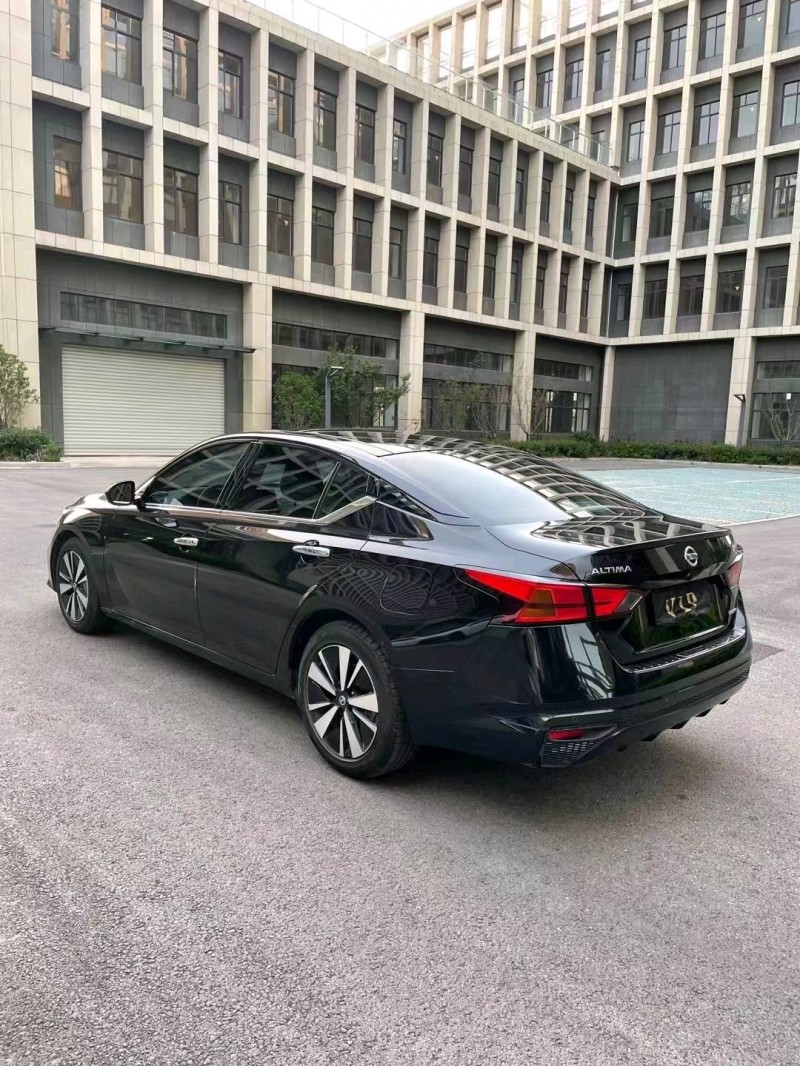 徐州21年日产天籁8