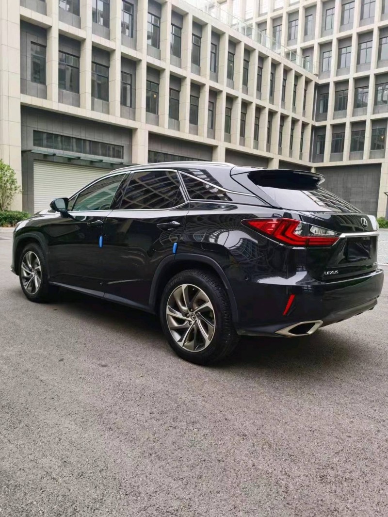 徐州18年雷克萨斯RX8