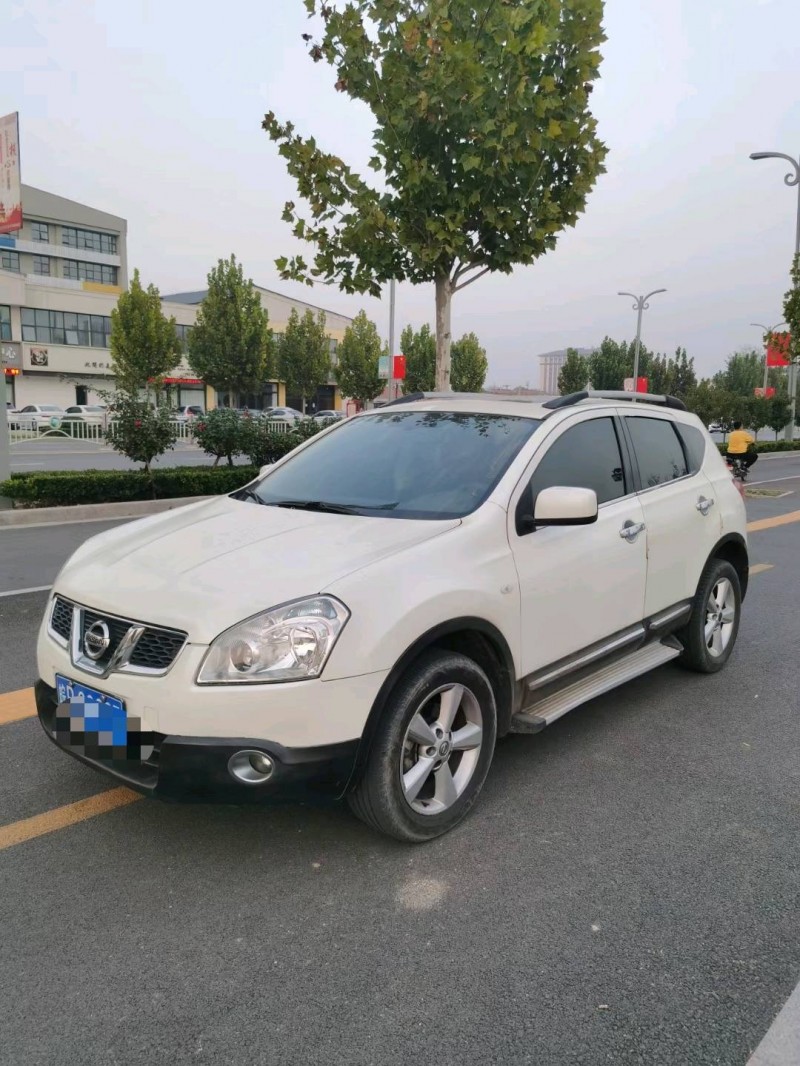 济南14年日产逍客1