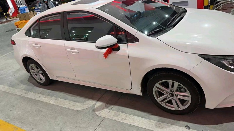 济南22年丰田雷凌4