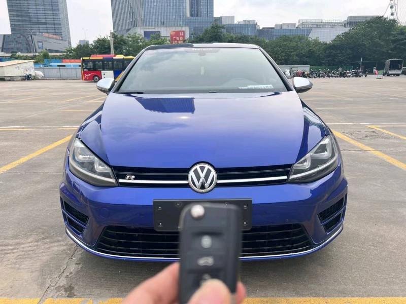 广州16年大众高尔夫1