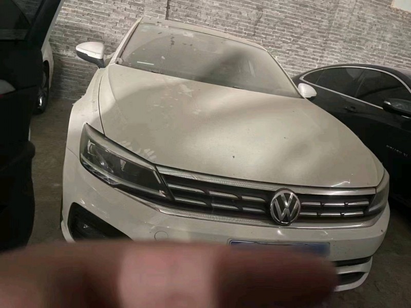 济南19年大众凌渡1