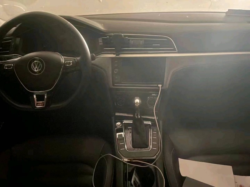 济南19年大众凌渡3