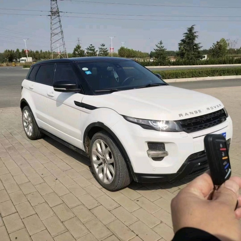 济南12年路虎极光3