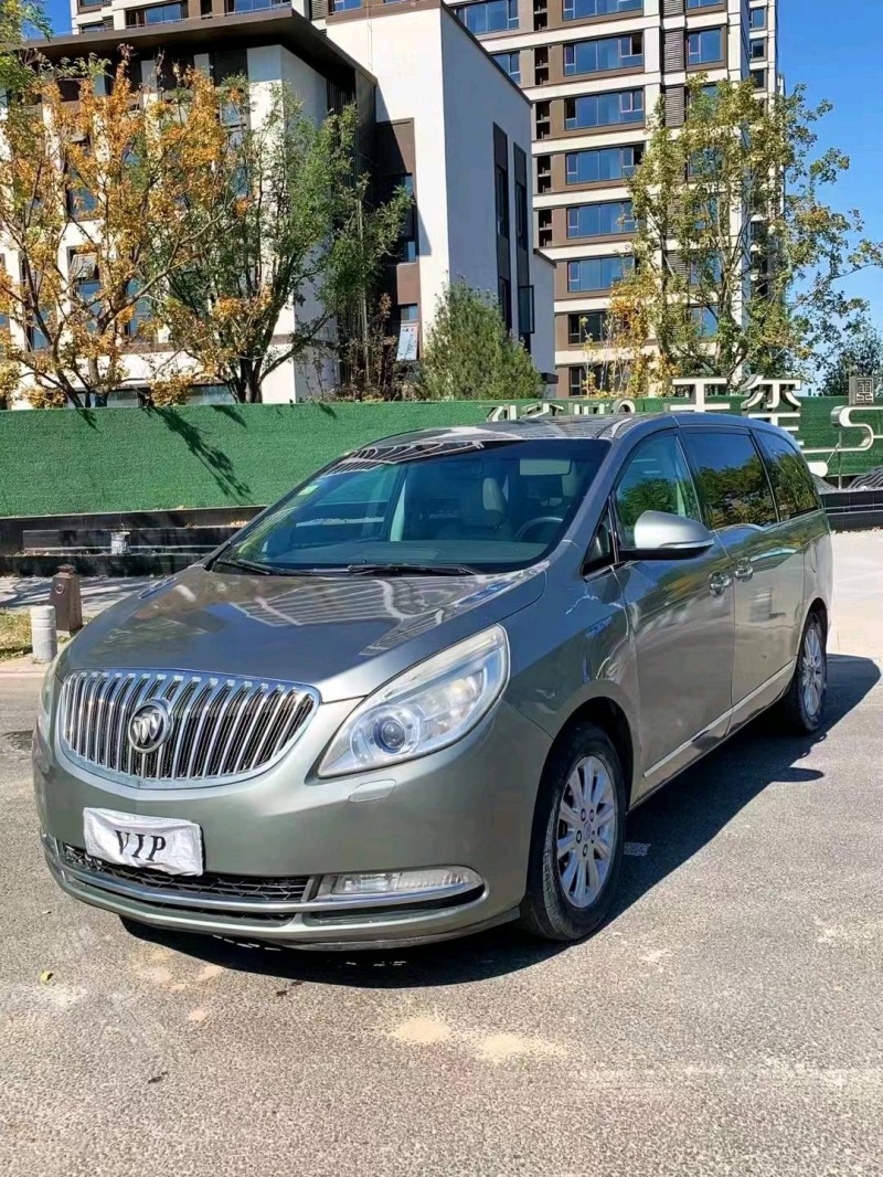 廊坊11年別克GL82