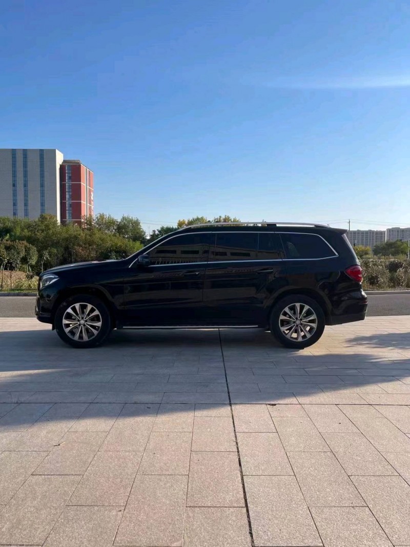 枣庄17年奔驰GLS2