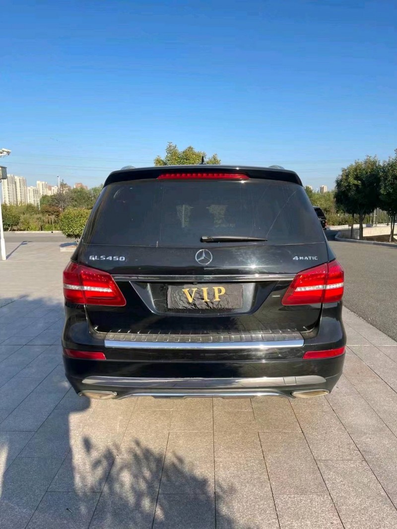 枣庄17年奔驰GLS1