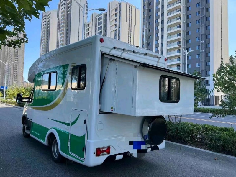 邯郸19年依维柯房车2