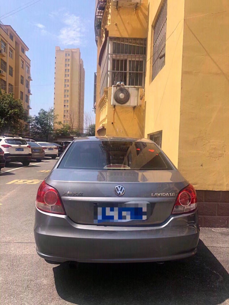 北京13年大众朗逸6