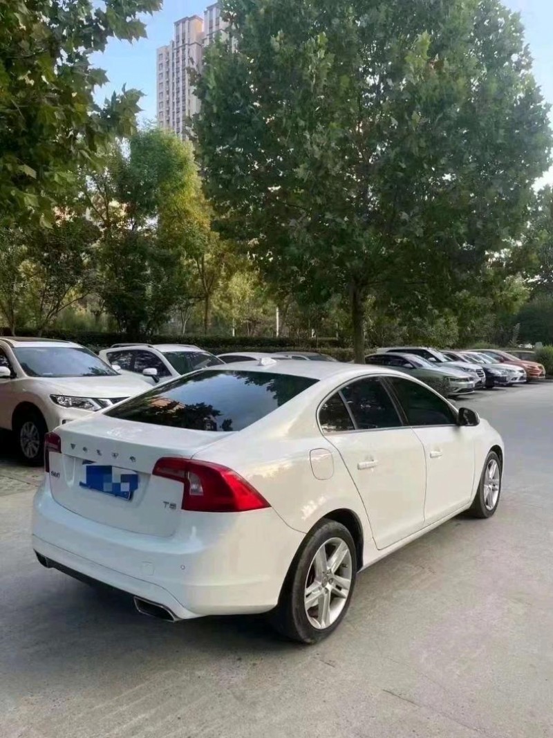 枣庄13年沃尔沃S60L5