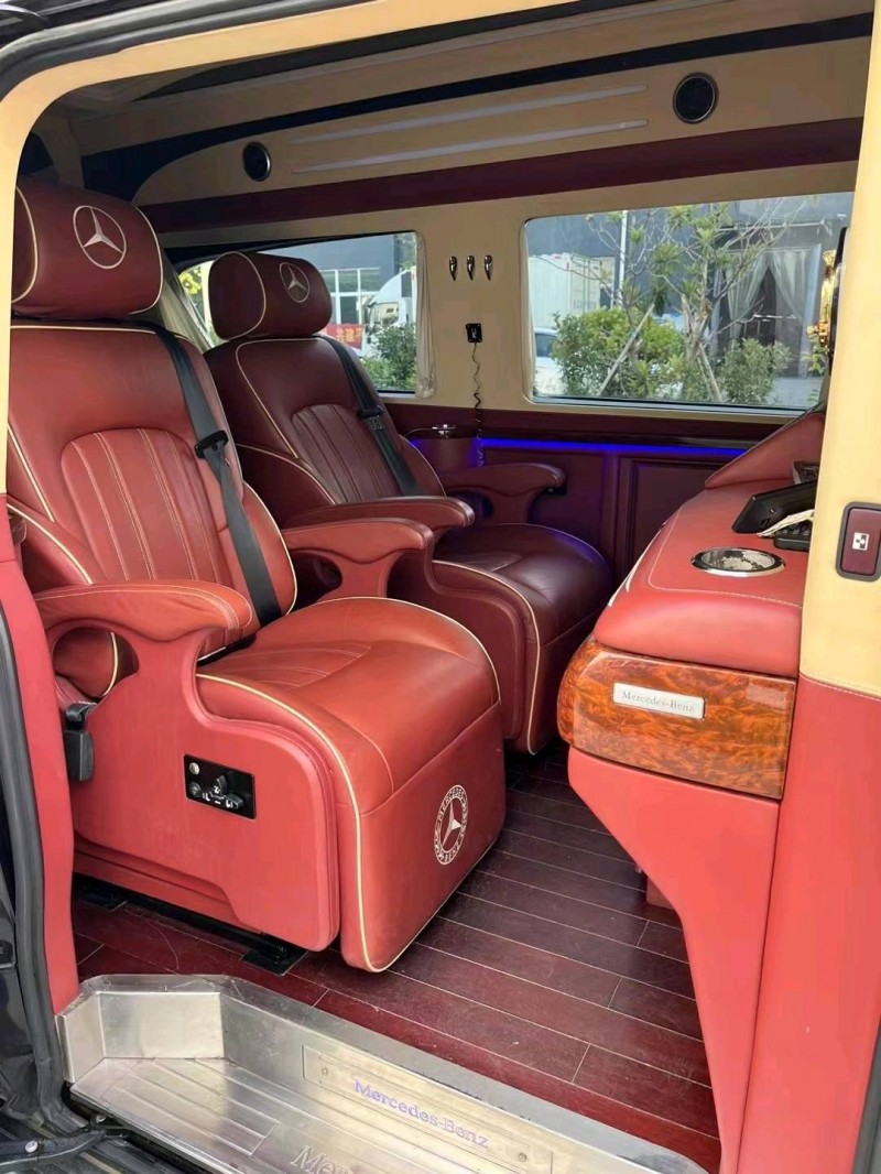 徐州15年奔驰威霆5