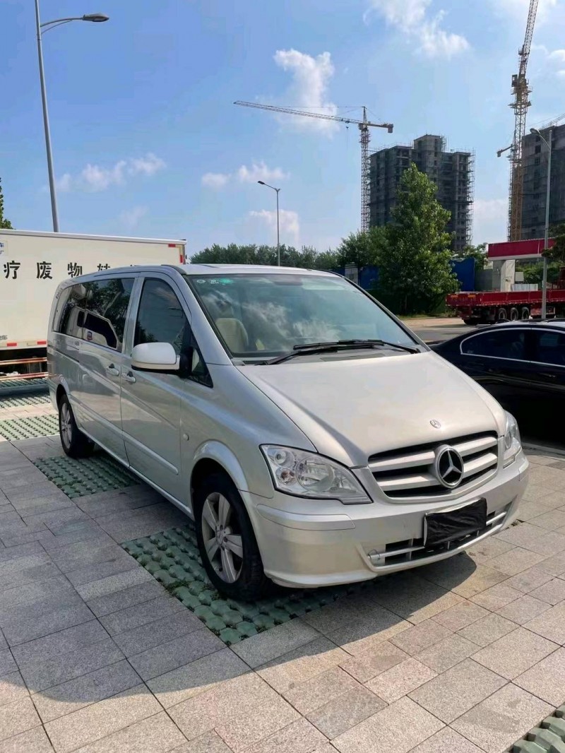 徐州12年奔驰威霆7