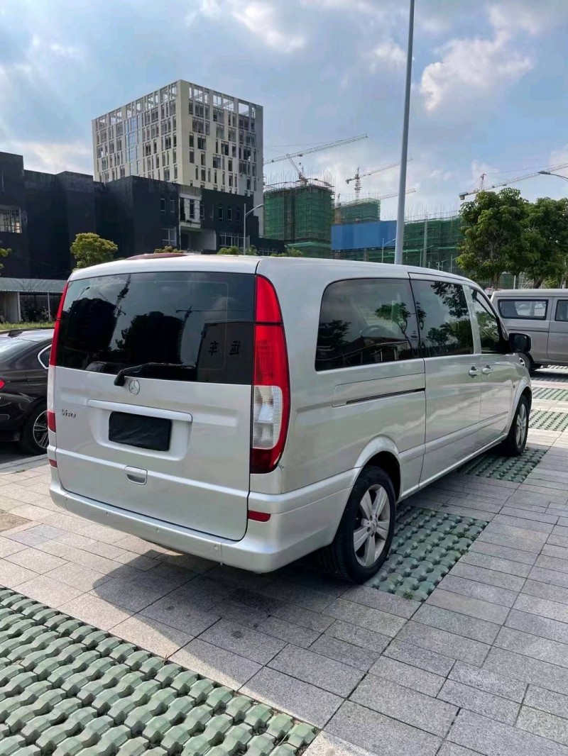 徐州12年奔驰威霆5