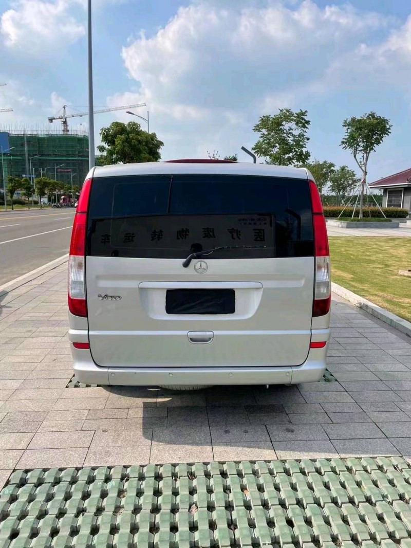 徐州12年奔驰威霆1