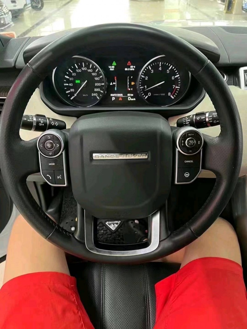 枣庄17年路虎揽胜运动3