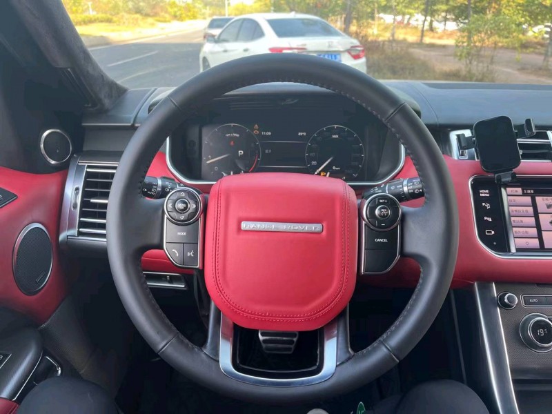 广州14年路虎揽胜运动7