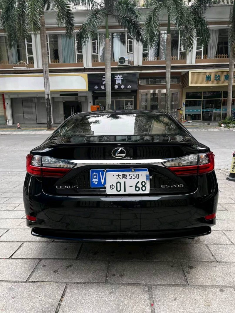 广州17年雷克萨斯ES1