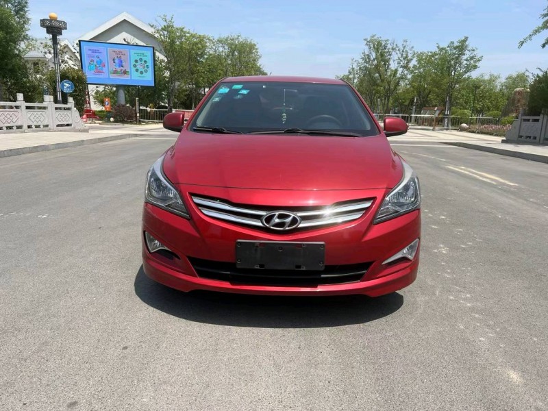 徐州14年现代瑞纳1