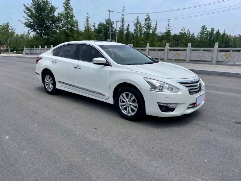 徐州16年日产天籁7