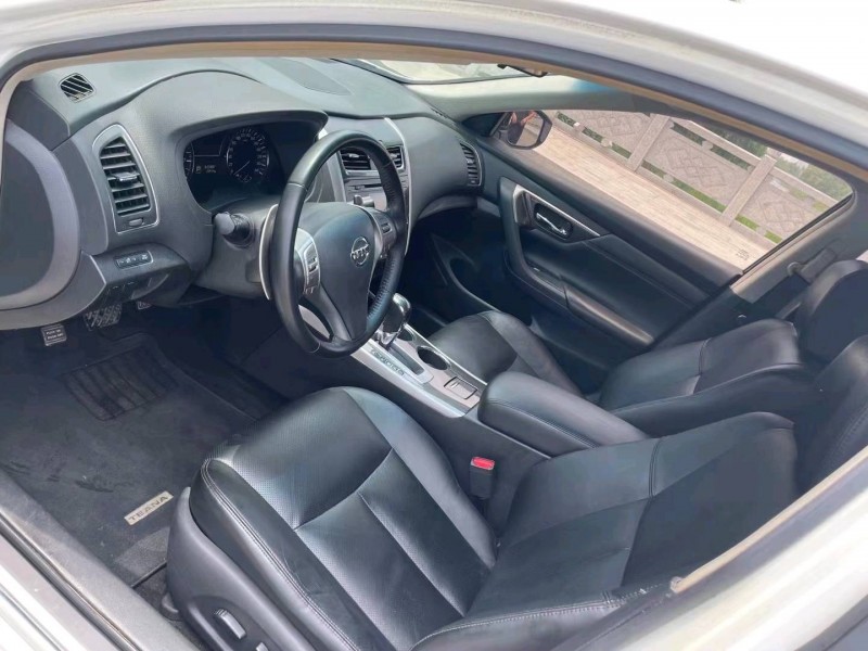 徐州16年日产天籁2