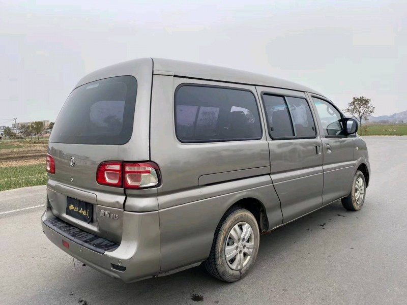 徐州19年东风菱智7