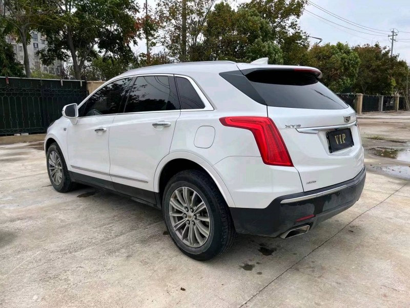 苏州17年凯迪拉克XT52
