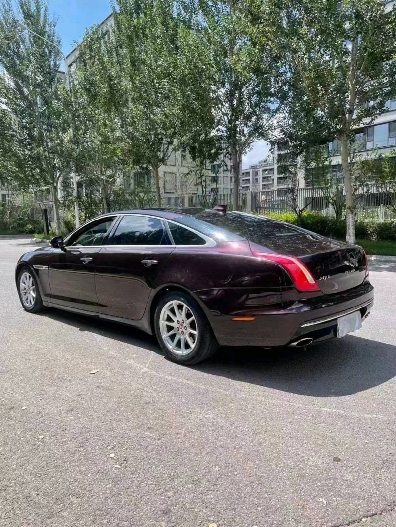 沈陽17年捷豹XJ9