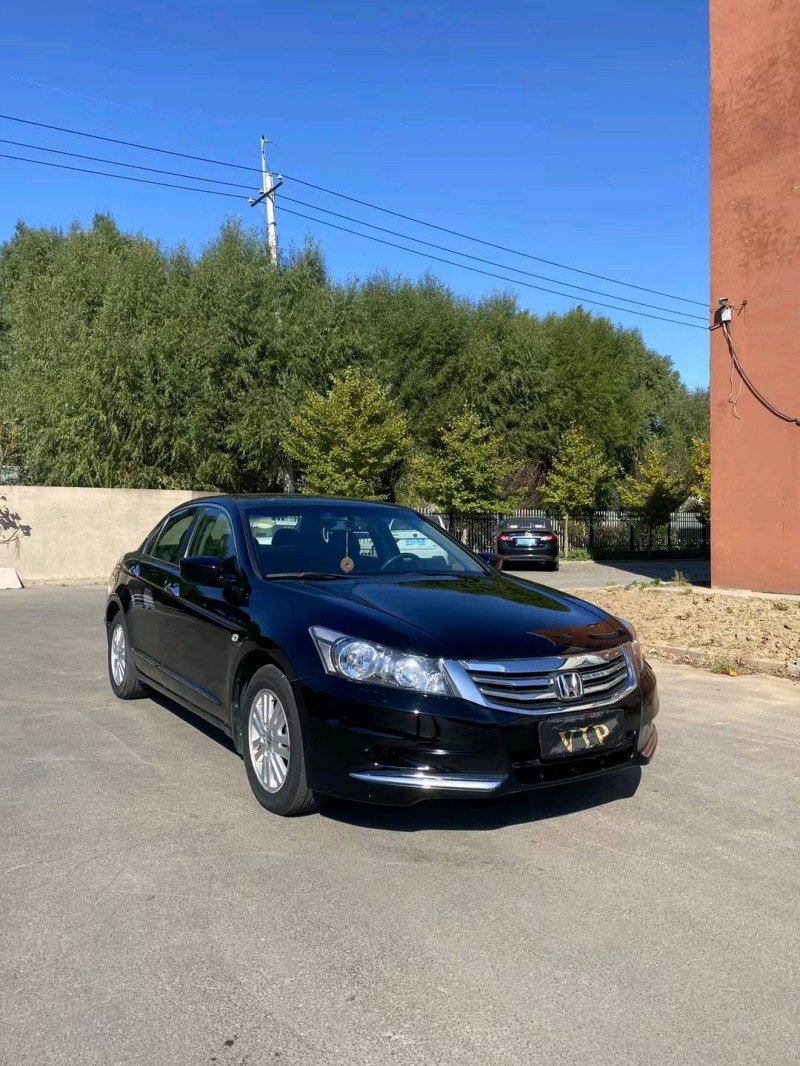 沈阳13年本田雅阁6