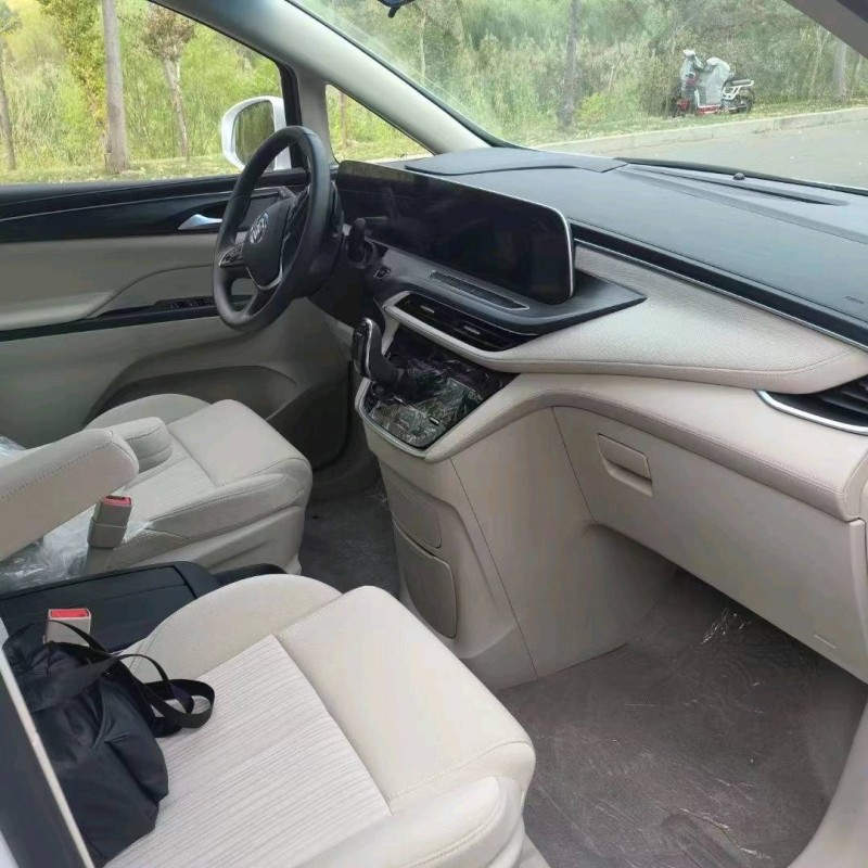 济宁22年别克GL84