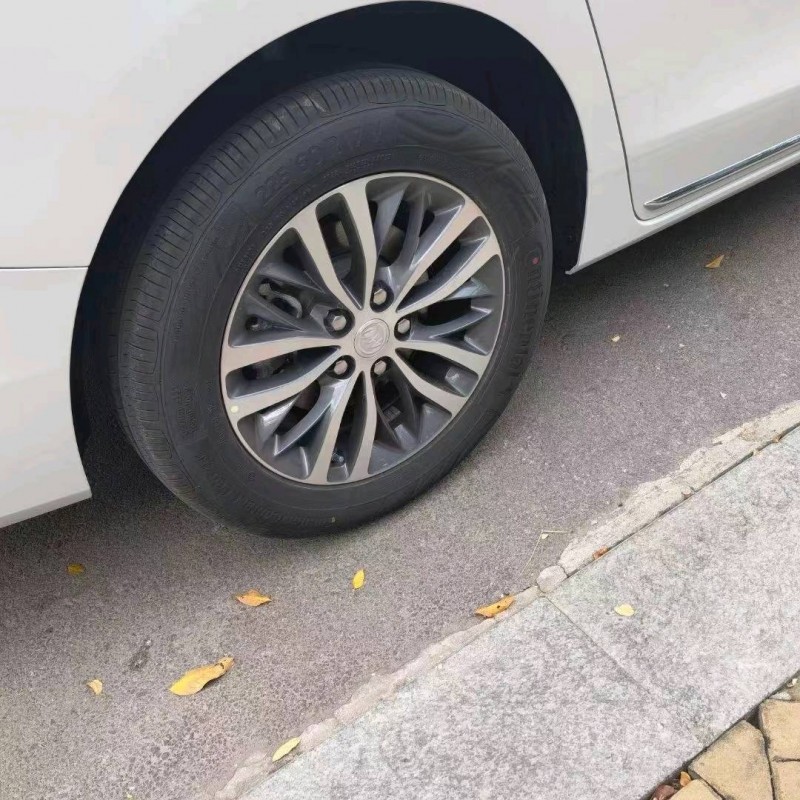 济宁22年别克GL87