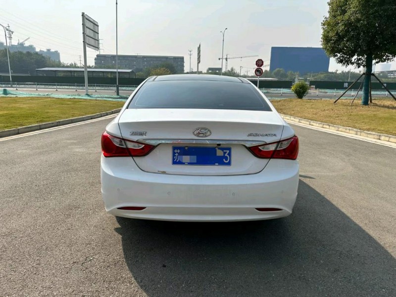 徐州13年现代索纳塔八8