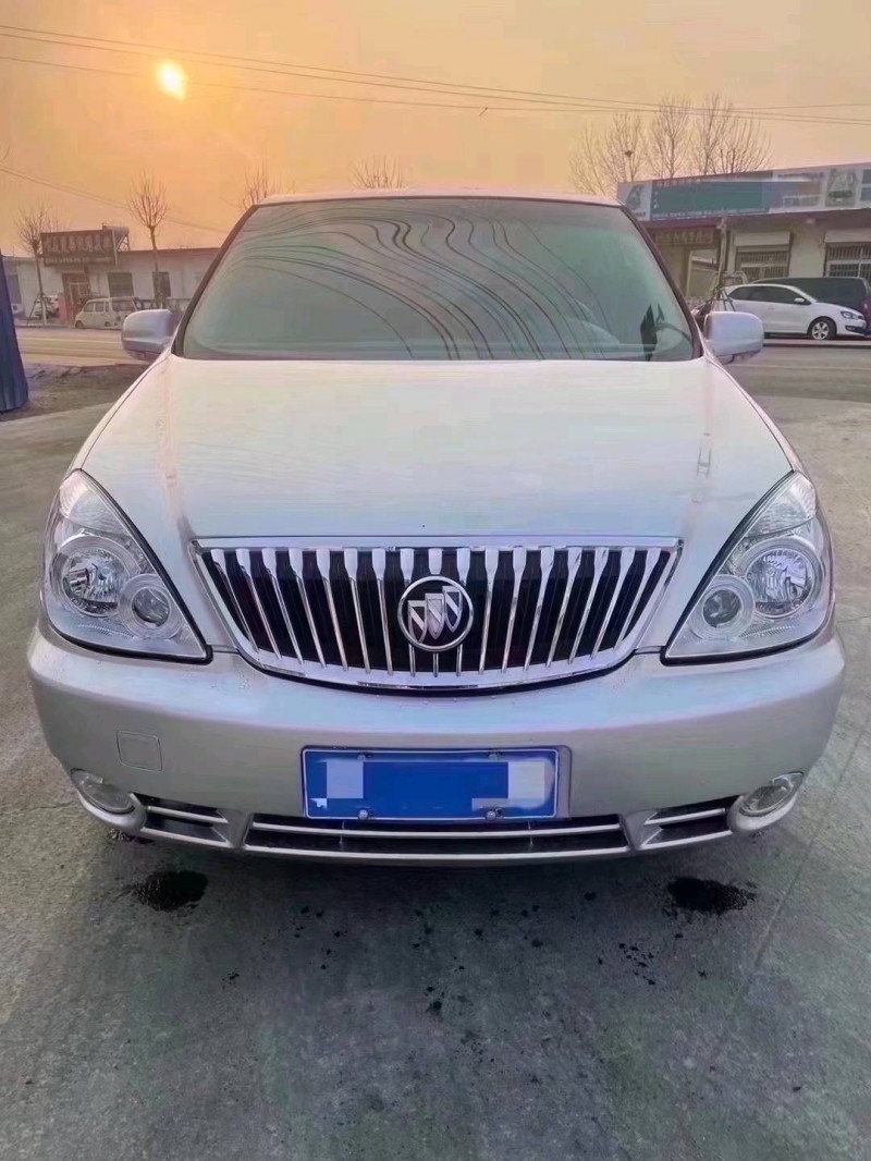 枣庄13年别克GL82