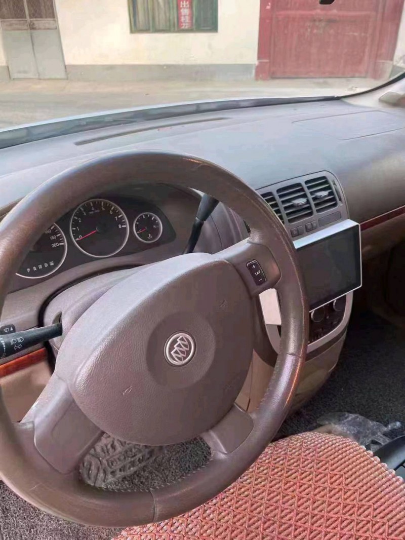 枣庄13年别克GL86